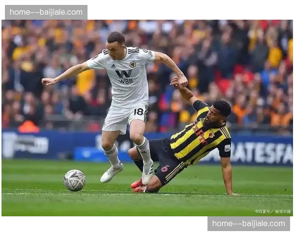 西汉姆联4-0狼队传球成功率81% 高效反击战术数据得到印证